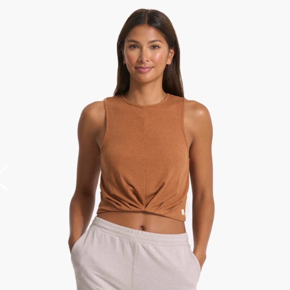 Vuori cove high neck crop top